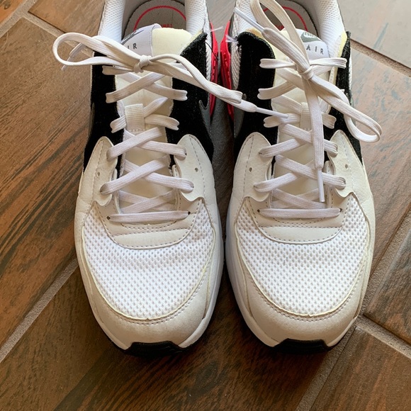 Nike Shoes - Womens Nike Air Max Excee